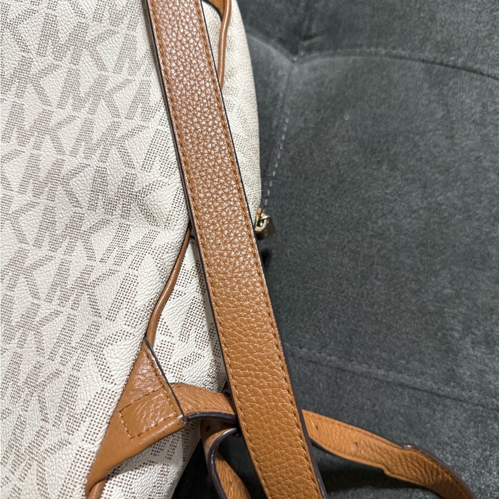 Michael Kors Abbey Medium Studded Pebbled Leather Backpack - Picture 4 of 10